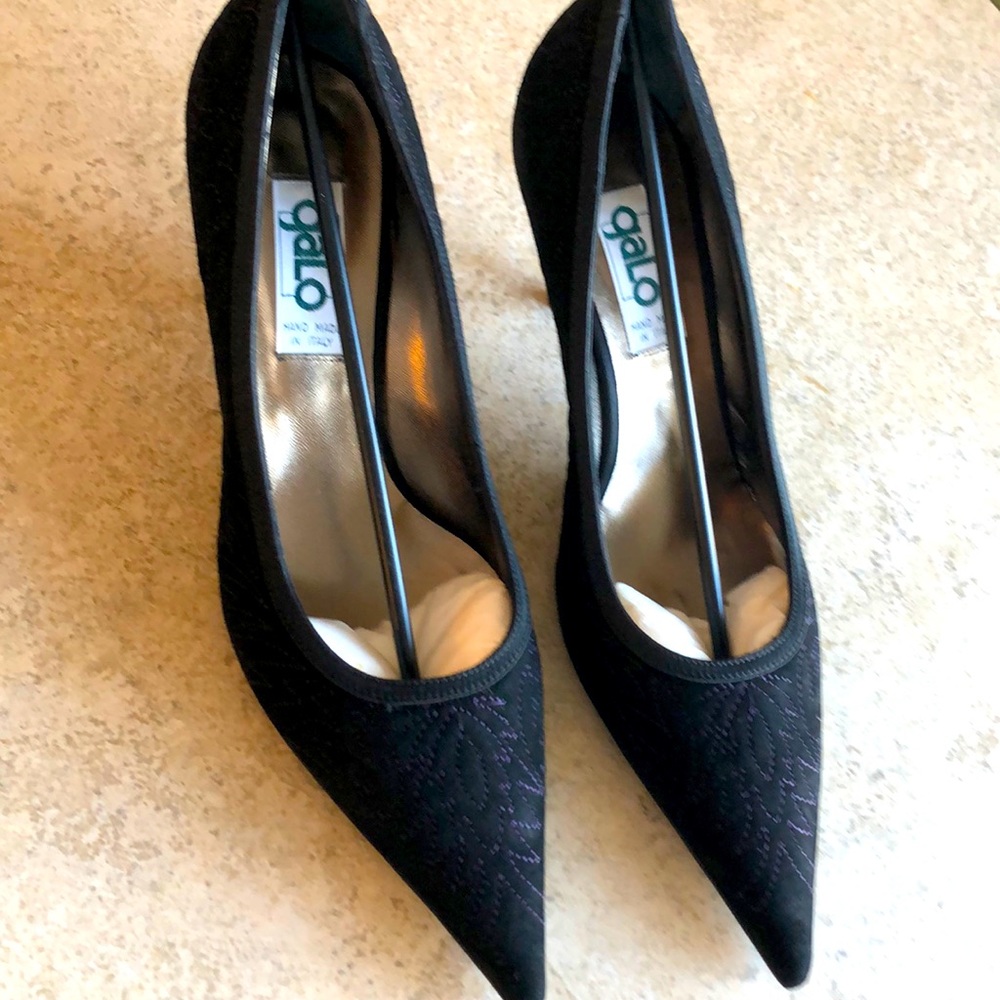 Formal dress shoes in new condition